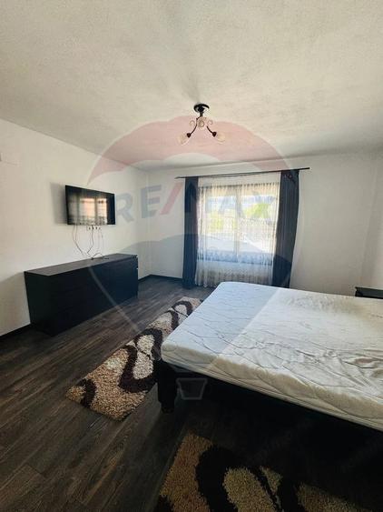 Casă cu 4 camere cu Teren 1086 Mp în Bocicoiu Mare