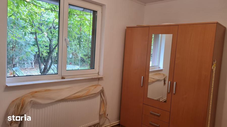 Casă cu 5 camere cu Teren 2600 Mp în Rahova