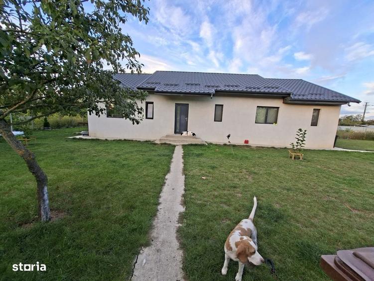 Casă cu 3 camere în Măcărești