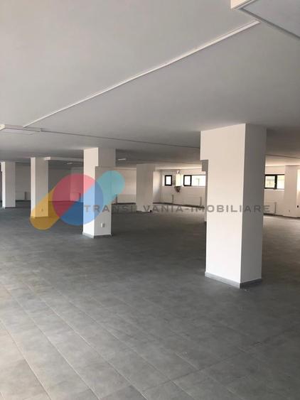 Spațiu comercial, de 200 mp, în Dâmbul Rotund