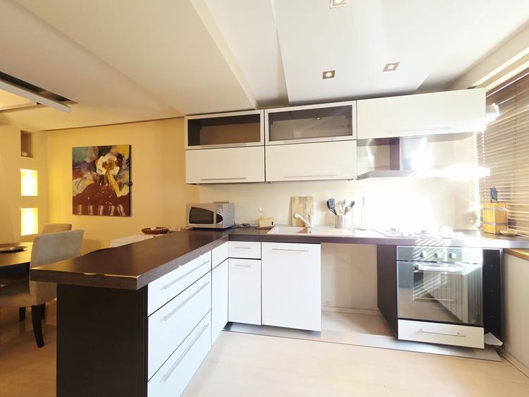Apartament cu 4 camere decomandat în Mazepa 1