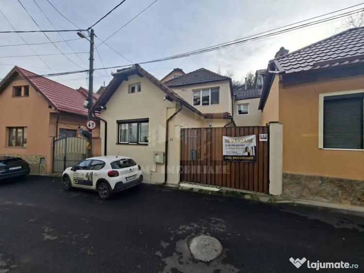 Casă cu 5 camere cu Teren 189 Mp în Schei