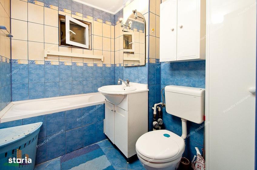 Apartament cu 3 camere decomandat, mobilat în Faleză
