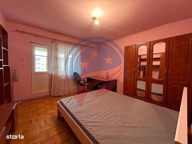 Apartament cu 3 camere decomandat în Albești