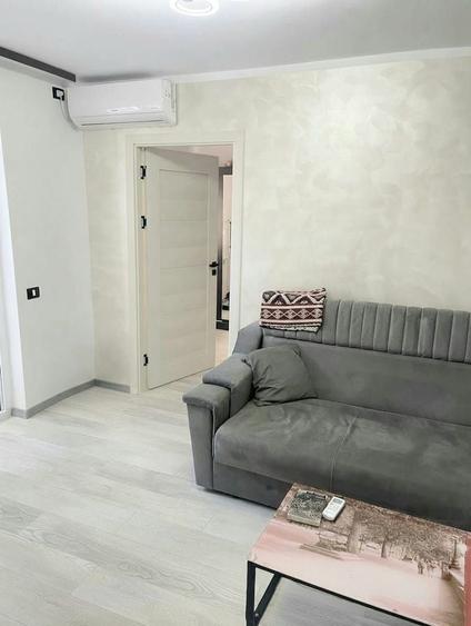 Apartament cu 2 camere, mobilat în Universitate