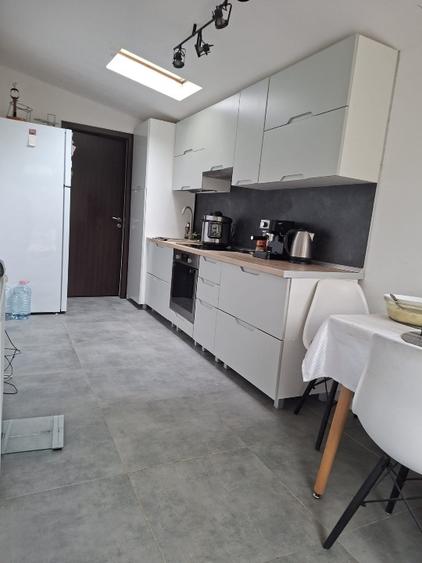 Casă individuală cu 5 camere cu Teren 1070 Mp în Corunca