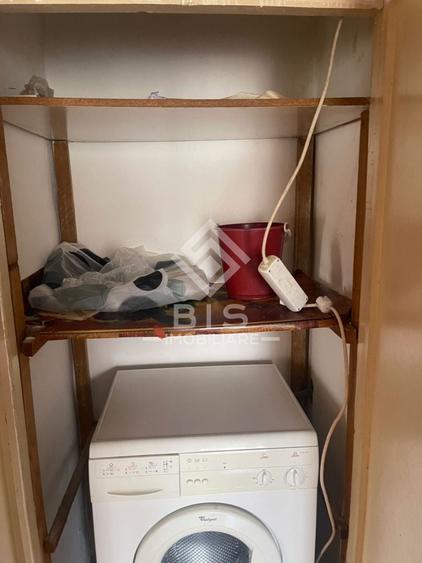 Apartament cu 3 camere decomandat, mobilat în Central
