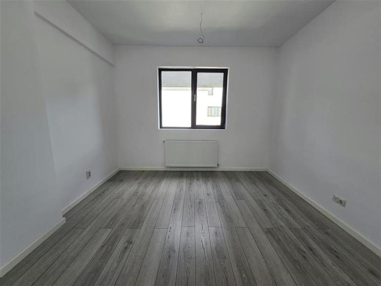 AP.2 CAM. SECTOR 1 CHITILEI MALL COLOSSEUM - 12