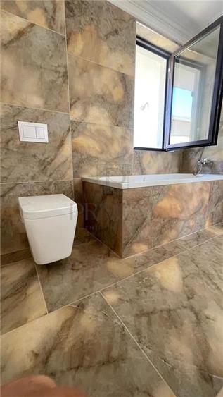 Duplex cu 3 camere cu Canalizare în Giroc