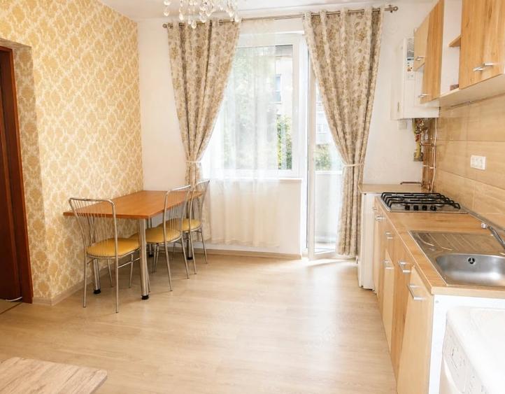 Apartament cu 2 camere semidecomandat în Central