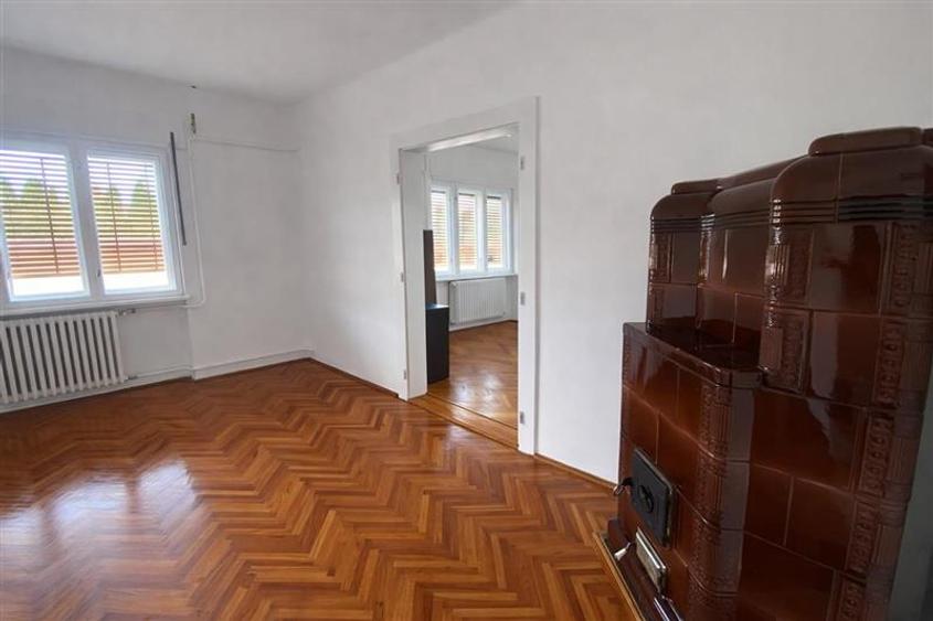 Casă individuală cu 3 camere cu Teren 680 Mp în Toplița