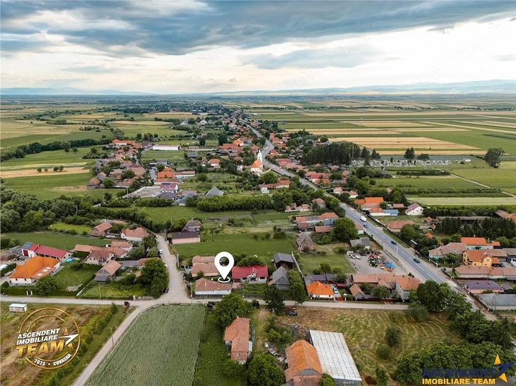 Casă cu 2 camere cu Teren 1123 Mp în Lunga