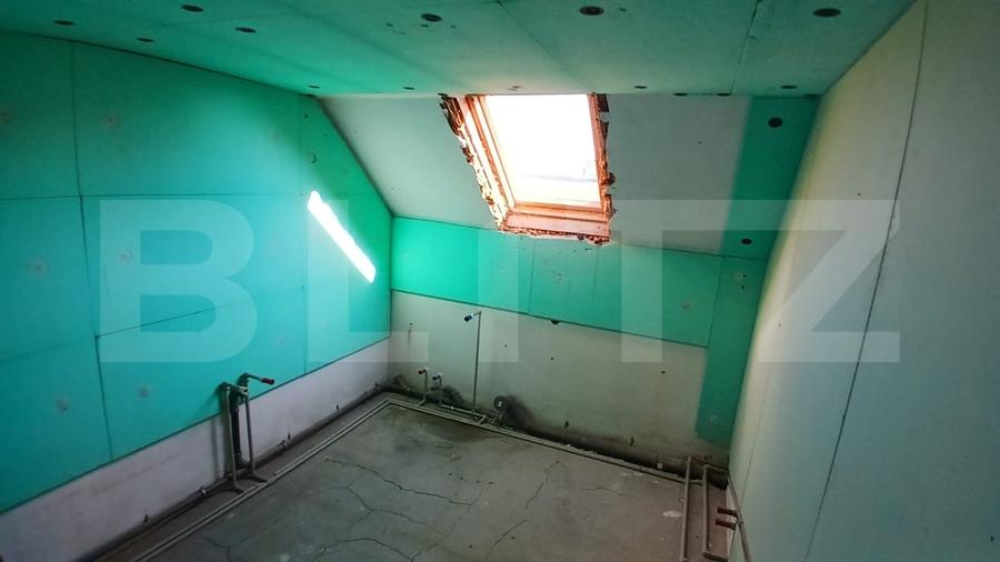 Casă individuală cu 5 camere cu Canalizare în Reghin