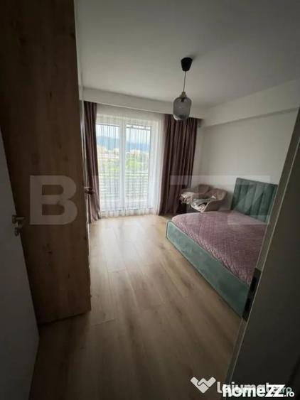 Apartament cu 3 camere decomandat în 13 Decembrie