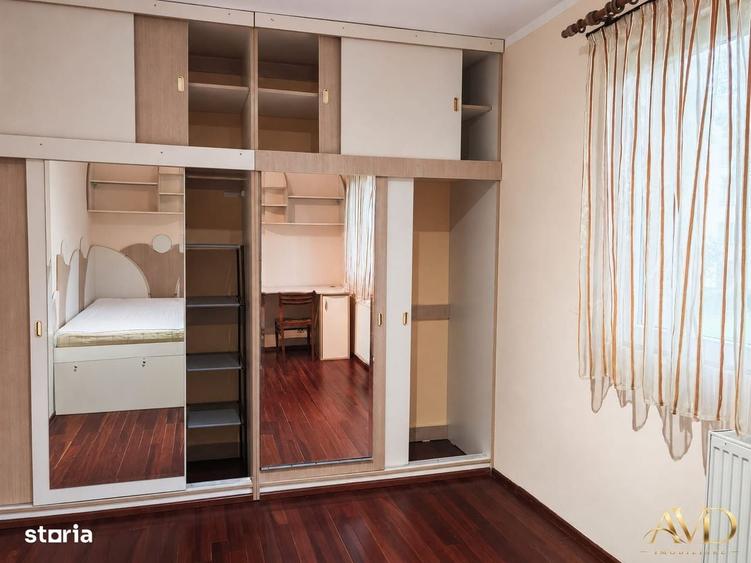 Apartament cu 3 camere semidecomandat în Astra