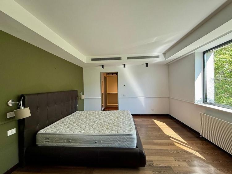 Apartament cu 3 camere semidecomandat, mobilat în Floreasca