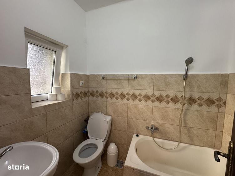 Apartament cu 3 camere în Astra