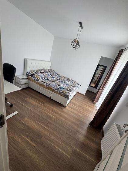 Apartament cu 2 camere semidecomandat în Europa