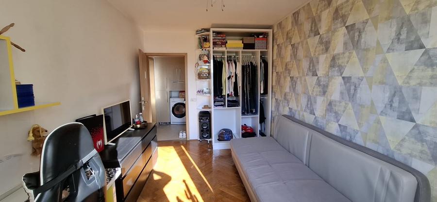 Apartament cu 2 camere semidecomandat, mobilat în P-ța Muncii