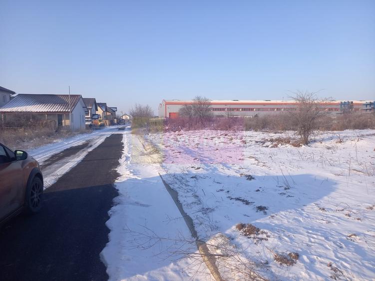 Teren de vanzare 5700 mp sau (11400 mp ) - 1