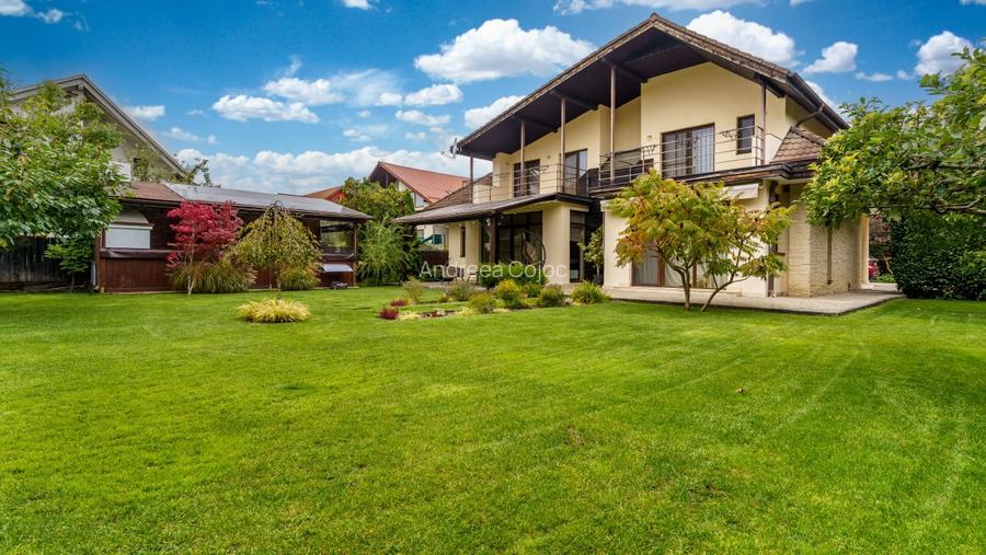 Vila moderna, cu gradina superba - ideala pentru o familie! Vila moderna, cu gradina superba - ideala pentru o familie!