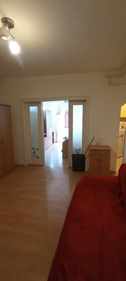 2 camere Parter Inalt zona Piata Sfintii Voievozi ideal investitie - 1