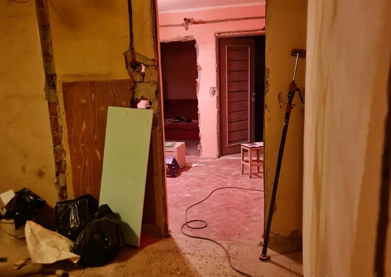 De vanzare apartament 3 camere - 10