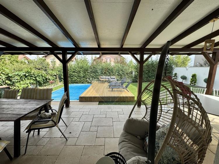 Casa / Vila 5 camere,piscina Cart.Orizont 2 zona Metropolitana Oradea