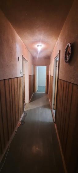 Apartament cu 4 camere decomandat în Berceni