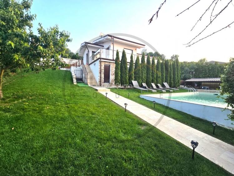 Casa de vanzare stil Victorian, 1100 mp teren, 210 utili, Feleac