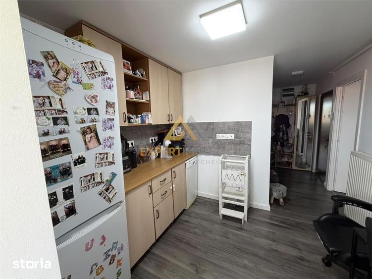 Apartament cu 3 camere în Vasile Alecsandri