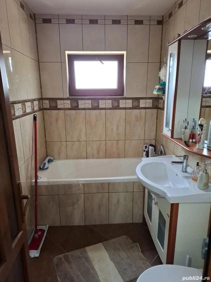 Vand apartament 3 camere Micro 3 - 5