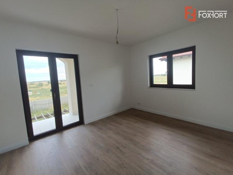 Casa individuala cu 4 camere de vanzare in Mosnita Noua - 16