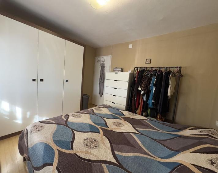 Lipovei, DECOMANDAT, Centrala proprie - 6