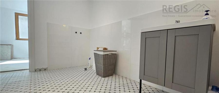 Casa cu curte si parcare in Schei - 10