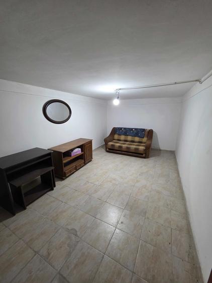 Garsoniera de vanzare Astra strada Marte parter 28mp+ demisol 28mp - 1