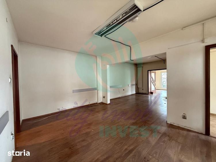 Casă cu 4 camere cu Teren 200 Mp în Parcul Carol