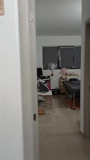 Spațiu generos 98 mp – ideal locuință sau cabinet – Magnolia, Bariera Vâlcii - 2