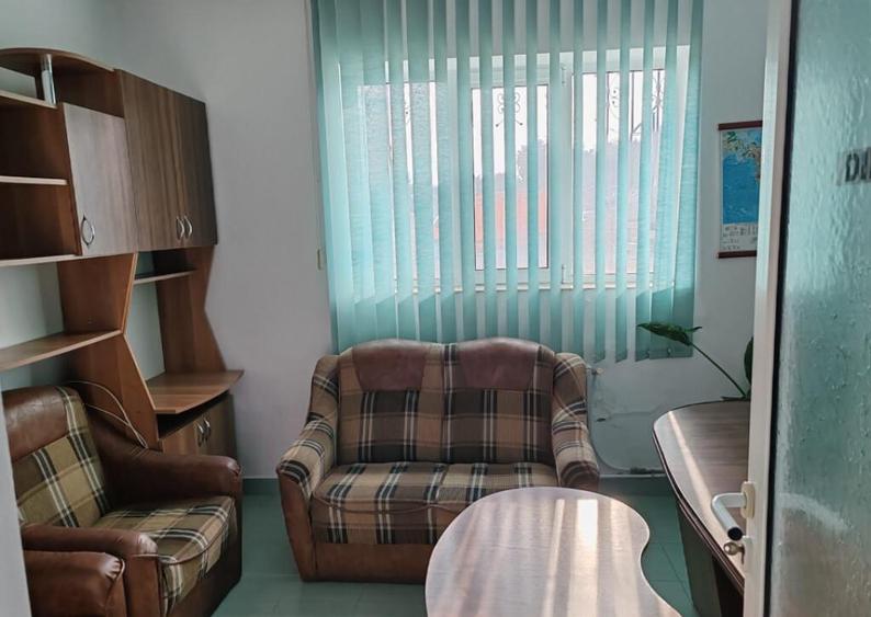 Spatiu birou, in Husi, Vaslui - 1