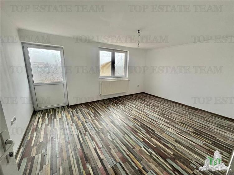 Casa individuala de vanzare  / potrivita si pentru business in zona parcului din - 17