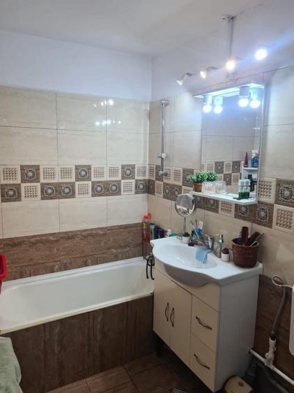  Apartament 2 camere decomandat de vânzare – Năvodari, Zona Sud - 1