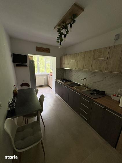 Apartament cu 3 camere, 2 bai, Racadau, Str. Molidului - 2