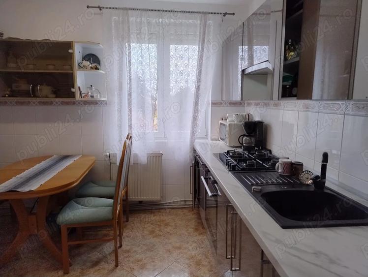 Vand apartament 3 camere Str. Louis Pasteur zona Spitalul Jude?ean - 5
