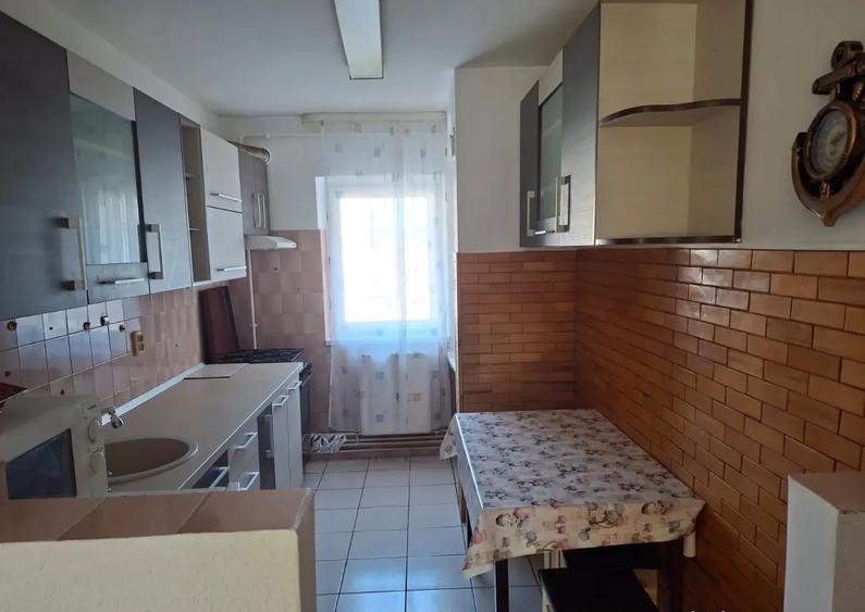Inchiriez apartament 3 camere Terezian - 7