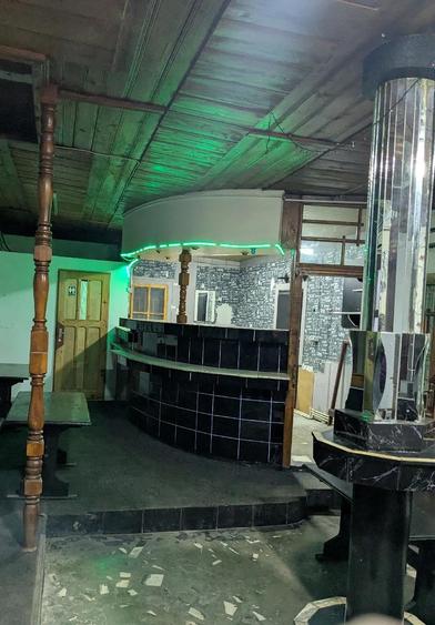 Inchiriez spatiu - 5