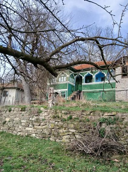 Vand casa batraneasca locuibila cu iesire la strada principala aflata in Buzau, Valea Fantanei! - 4