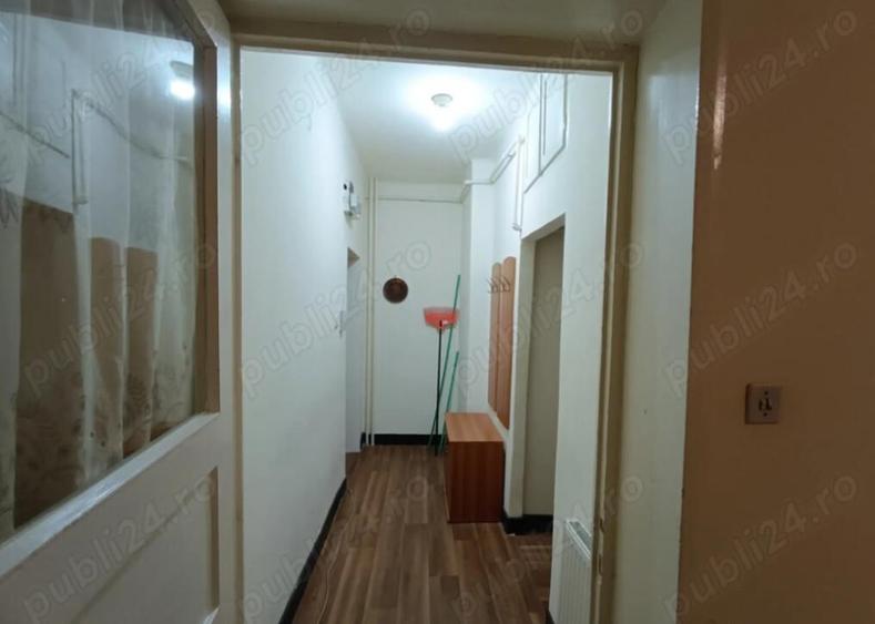 Garsoniera decomandat - zona Brasovul Vechi - 3