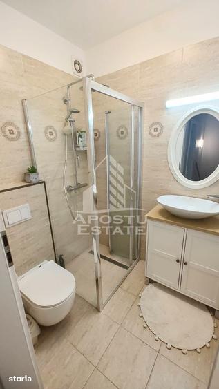Casă cu 5 camere cu Teren 260 Mp în Soarelui
