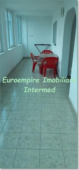 Vila de inchiriat in Constanta-Agigea, 4 camere,2 bai si 2 bucatarii - 2