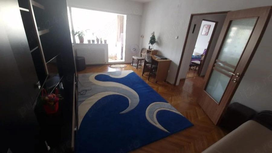 De vanzare Apartament 2 camere decomandat sau schimb cu garsoniera plus diferen?a - 1